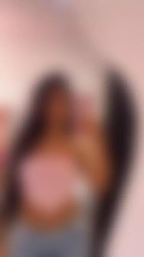 Serving looks and breaking rules. by alaia-manson