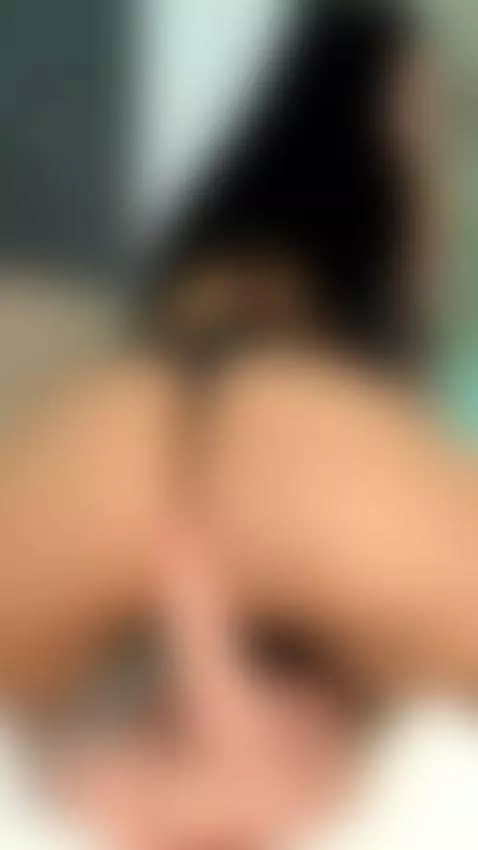 I would love to play with your cock and pink it on my buttoc... by alaia-manson