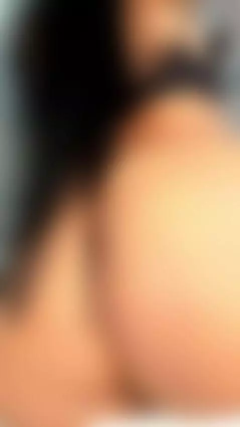 Come and play with my pussy and my big ass by alaia-manson