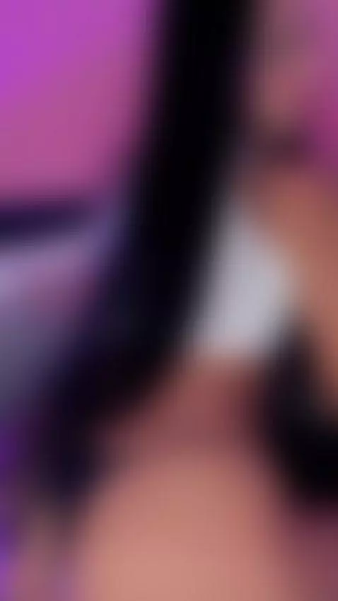 I came back from my vacation and I'm horny by alaia-manson