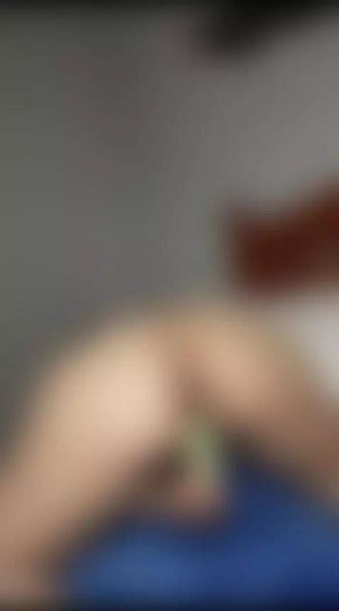 Disfrutando con mi juguete parte 3 💦🍑 by solandyy