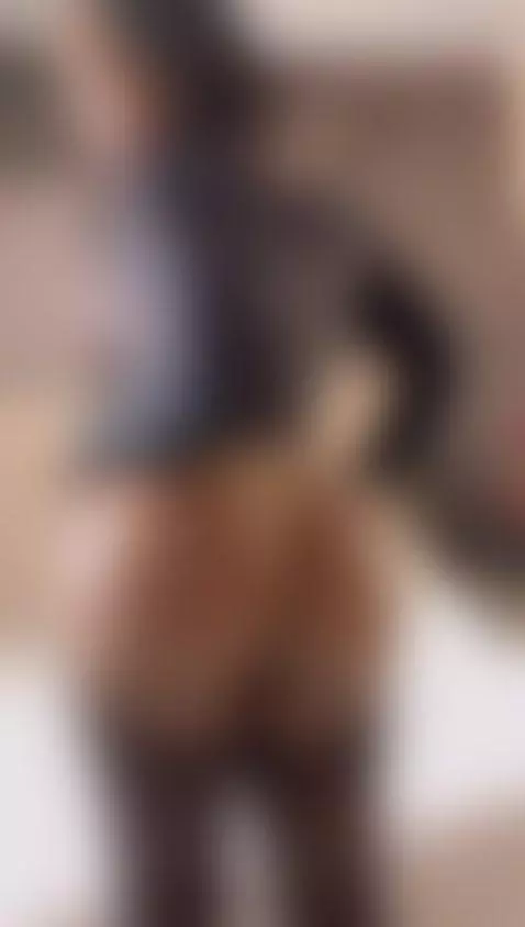 teasing you with my giant ass 😈🥵 by kimamodel