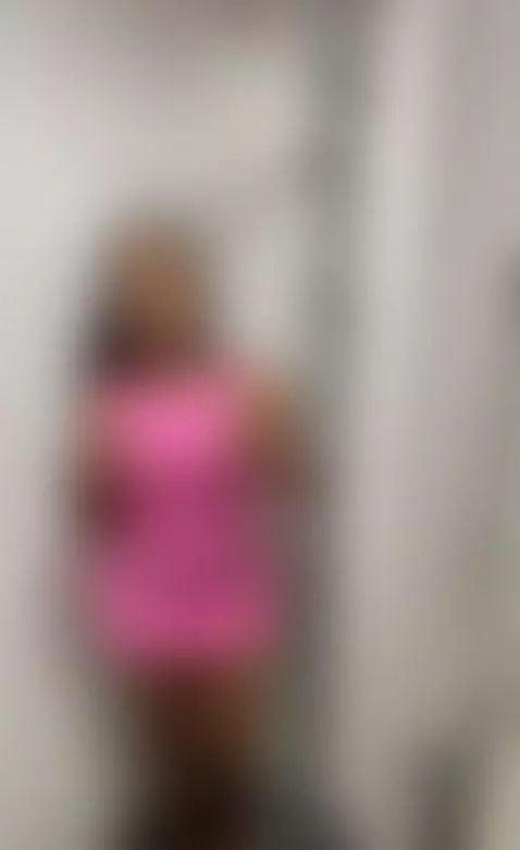 I know exactly what turns you on… and here I am 😈🔥 by kimamodel