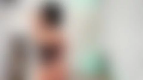 hi guys , hot day by nayahh