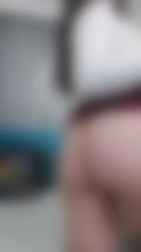 Good morning I'm hot, help me get more excited 🤫😨😳 by julirosex