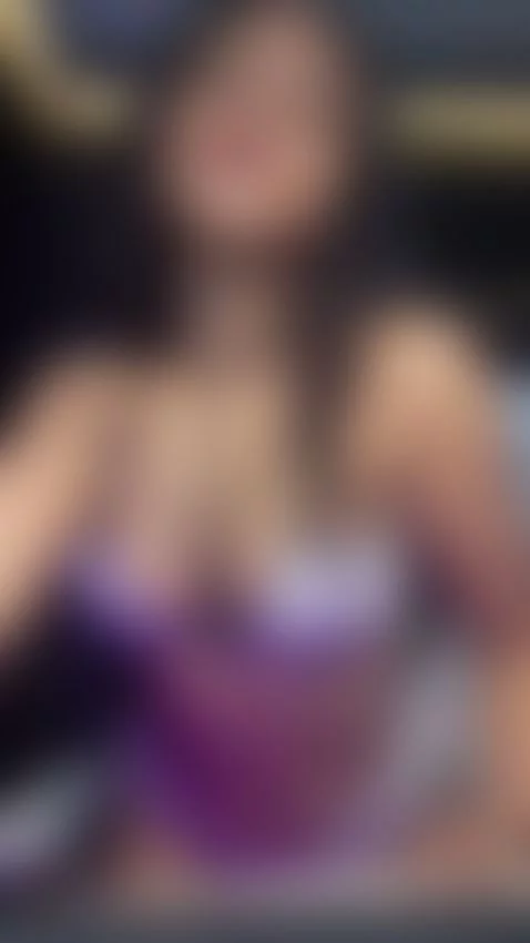 do you like white? 👀 by ariianagrey