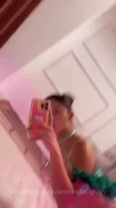 Mmm, my pussy is really hot. Do you want to touch it? by antonella-grayy