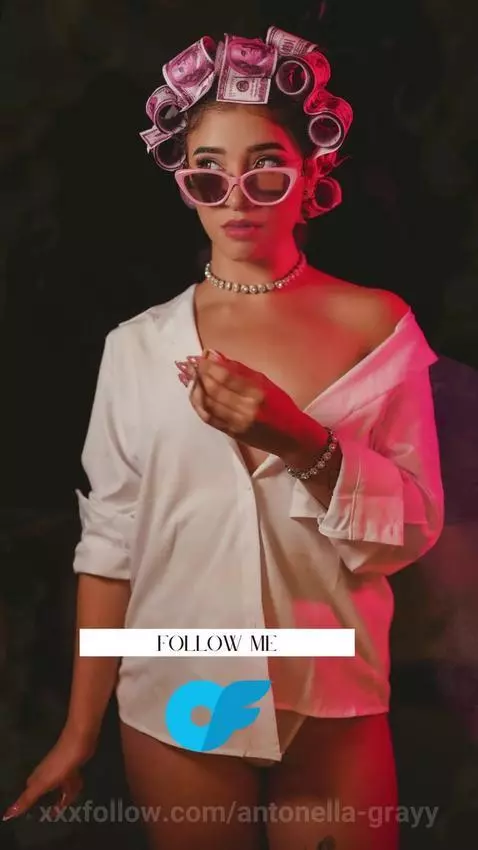 follow me in my free onlyfansI don't know what you're waitin... by antonella-grayy