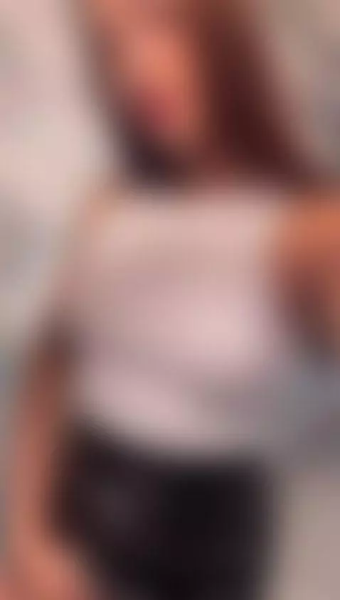 hye, do u wanna have fun? by antonella-grayy