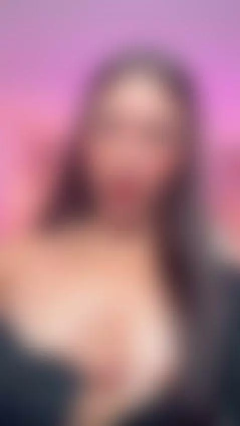 Honey, I'm online now by antonella-grayy