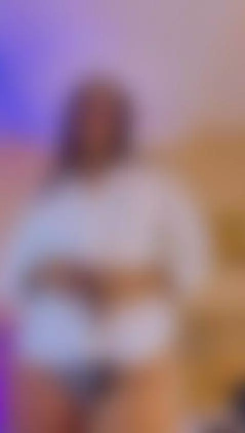 I want you to get out of my mind and get in my bed 🍒🍑😈
live ... by aly-texas