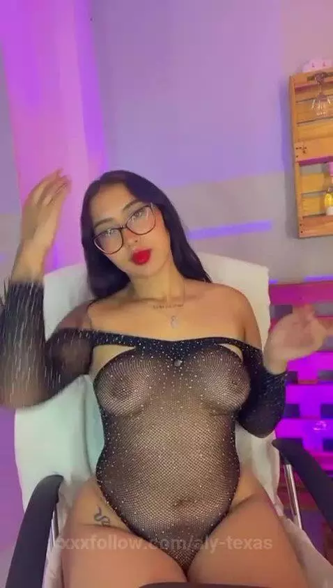 Wanting you to make my body your sexual temple 🔥🤤
Live Now! ... by aly-texas