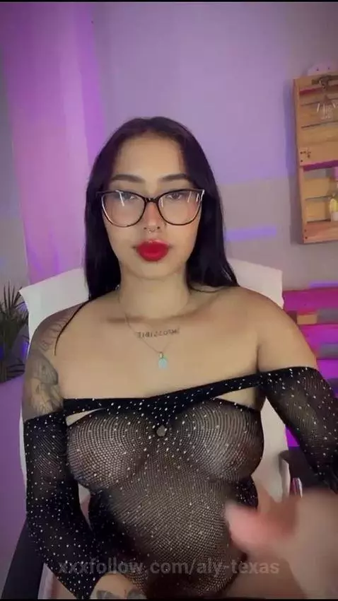 gorgeous ❤ 🍒😈
Live Now! 🔥
https://www.camsoda.com/aly-texas by aly-texas