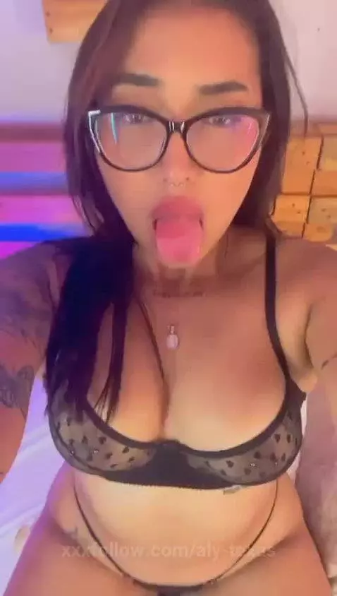 I love it when you play with my body 🍒🥵
https://www.camsoda.... by aly-texas