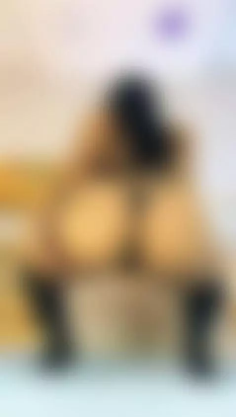 want some kisses on my legs... and between them too 🍑😘🥵😈
liv... by aly-texas