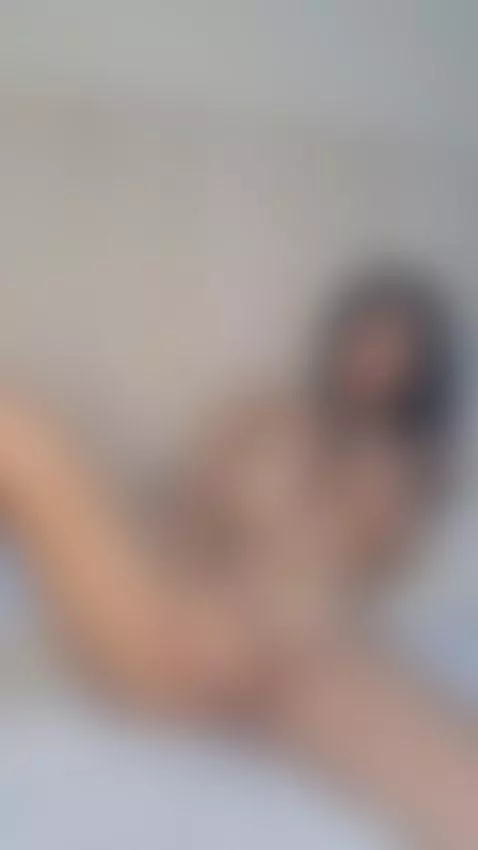 Touch me with your imagination… 😈 by fridamodel1