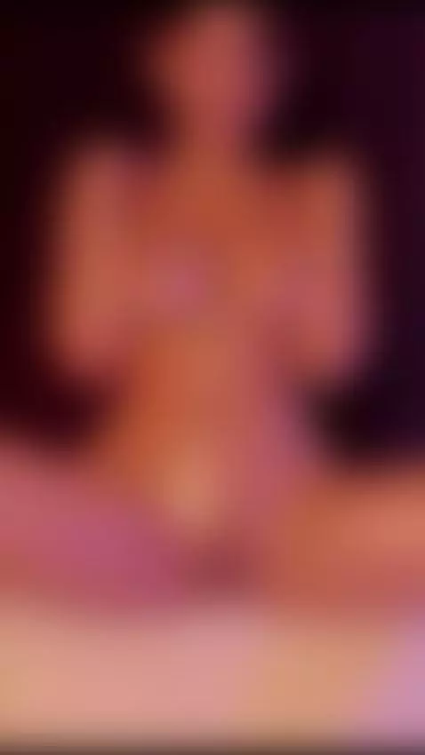 Heating up your imagination little by little 🔥💭 by fridamodel1