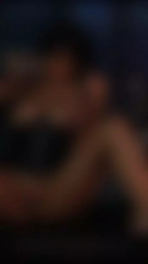 Dress me with your looks and undress me with your thoughts 👀... by fridamodel1