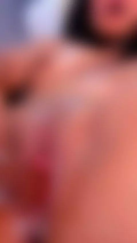 I want a cock in my little pussy. by susanwang1