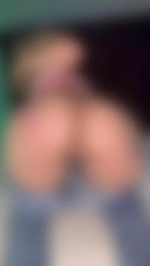 Make my ass so red while you put your fingers in my pussy by meganbrowns1