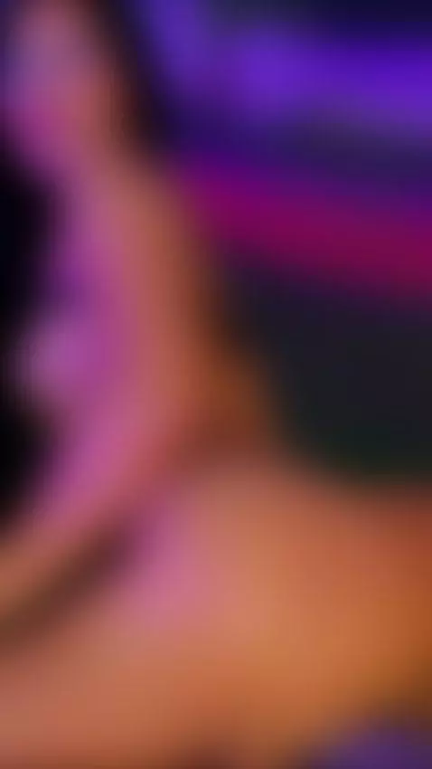 A queen who plays very dirty 👑😈 by alysson23