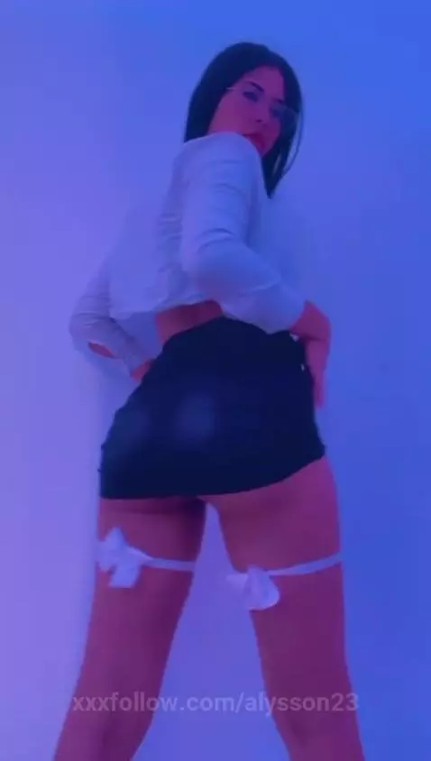 Fresh out of the shower… and ready to sin 💦🚿 by alysson23