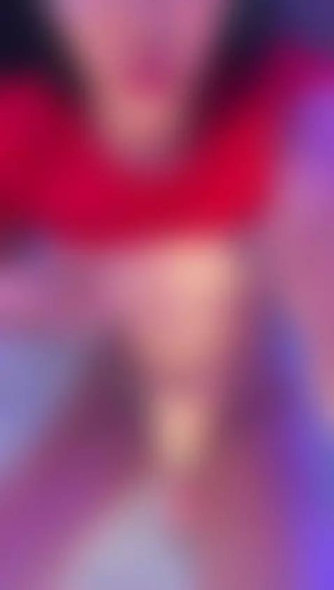 Under my sheets everything becomes dangerous 🌙💦 by alysson23