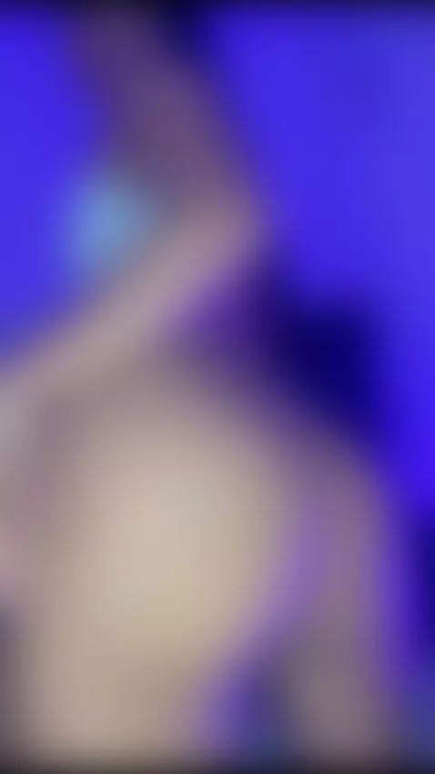 My skin has memory… and you’re already in it 💋😳 by alysson23