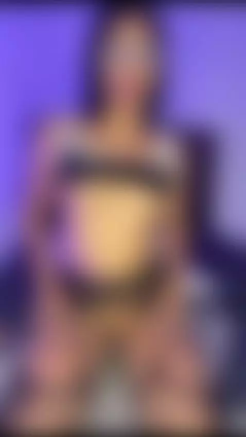 My desires don’t know how to hide 😳💋 by alysson23