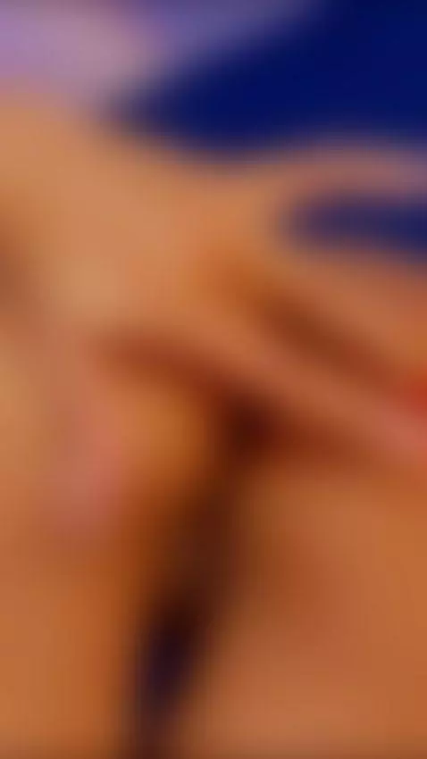 I close my eyes and only think about tempting you 😏✨ by alysson23