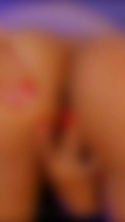 🌙 Between caresses and knowing looks 💫 by alysson23