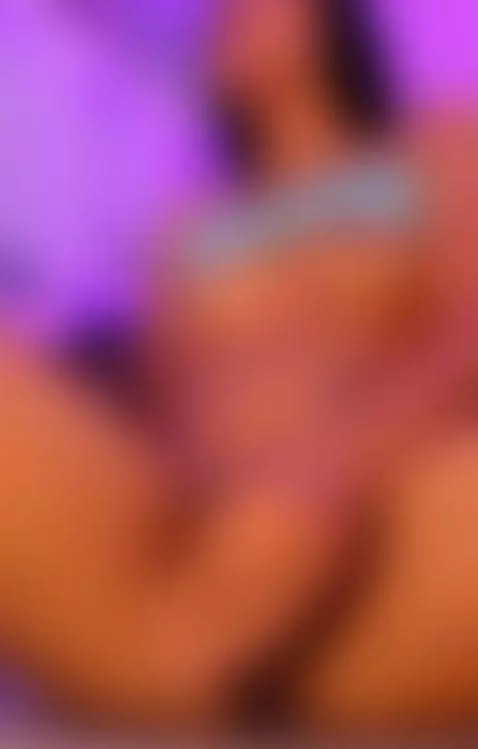 A glance that hooks you 😈👀 by alysson23