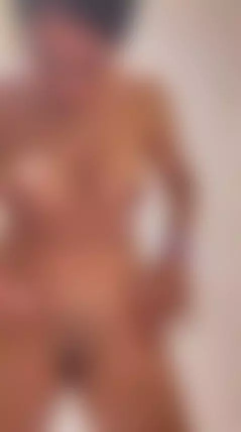 Showing my shaved pussy all wet 👀💦 by charlotte1123