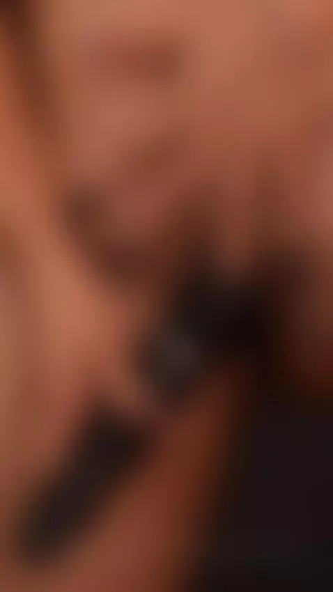 Vibration mode on… and I’m not stopping 💦🔥 by charlotte1123