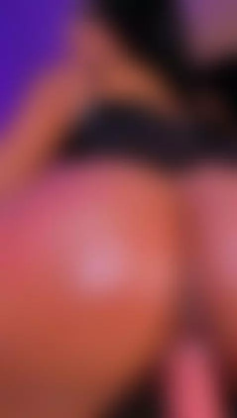 I make you tremble without even touching you 😏🔥 by charlotte1123