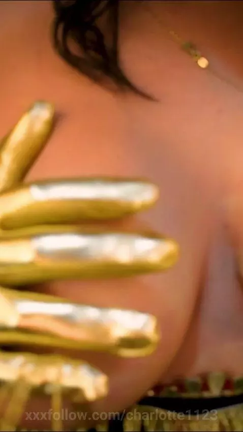 I’m ready to mess with your mind… are you? 😏💋 by charlotte1123