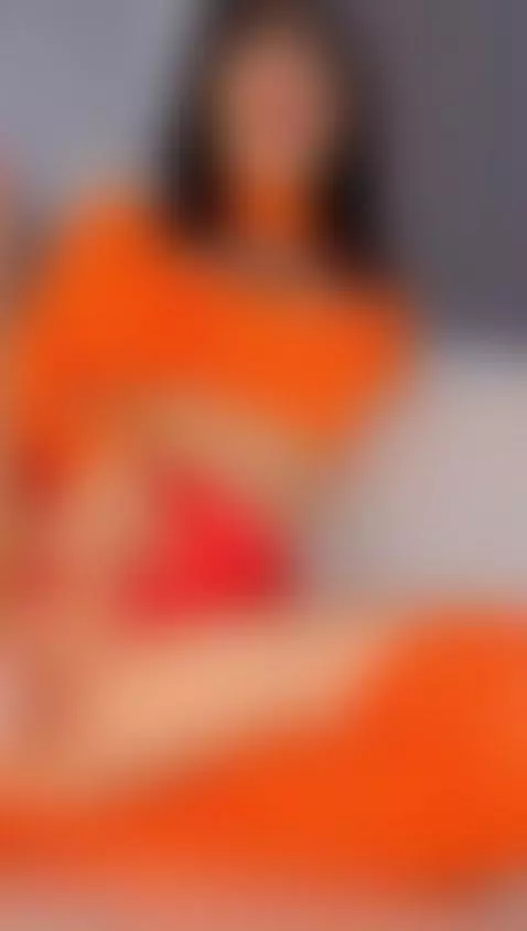 I'm very hot with my velma cosplay. by rosie-3