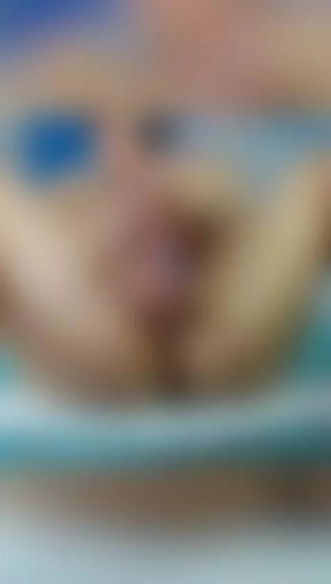 i am a very hot woman🍑🔥 by rosie-3