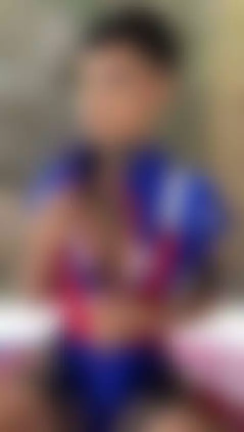 I am a pretty girl🥵 by rosie-3