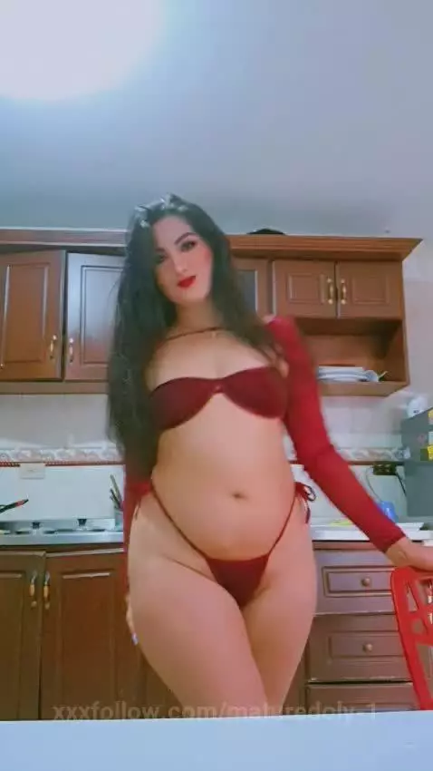 sexy  mature  dance  horny by maturedoly-1