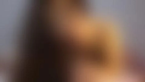 I want to try my new black dildo by juliamancinii