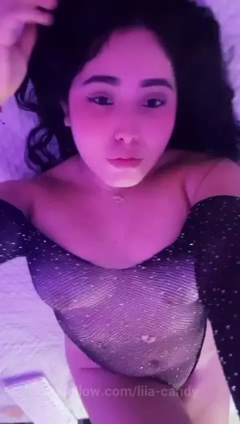 How about you play with this naughty babe? 👸 by liia-candy