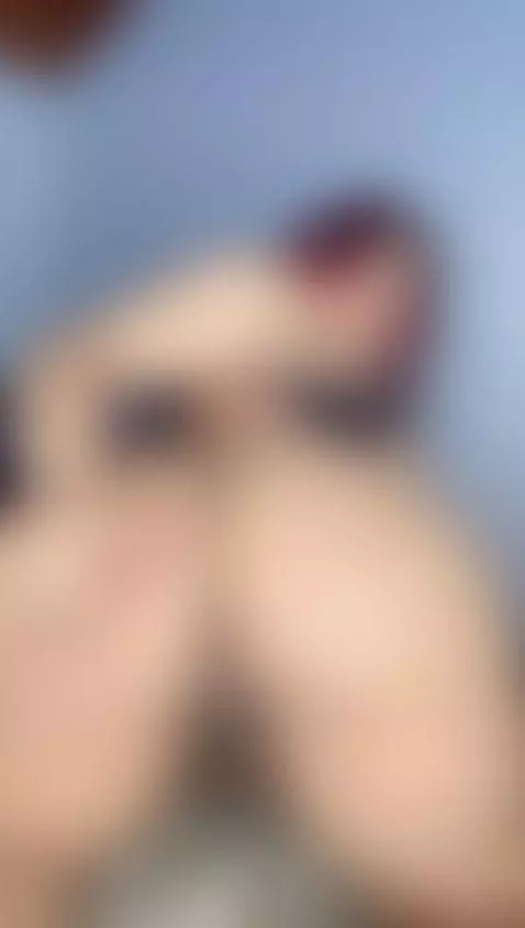 Ass and pussy spread, craving you to fuck me nonstop 😏🍑 by zoemodel