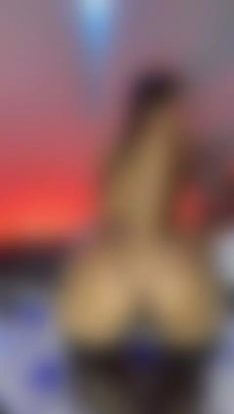 Come closer… I want to tease you 💋🔥 by esrabilgic