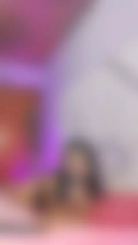 I'm here waiting for you to fuck me by leilaevansx