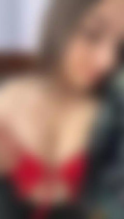 Alyssa's Public Tease: Unveiling in Broad Daylight https://w... by alyssa-kross