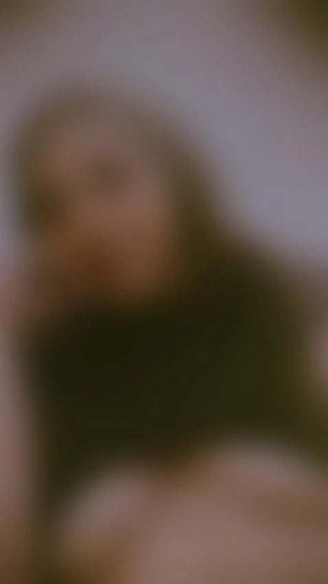 come see me I want to spoil you a lot with my rich pussy by laura-smith1