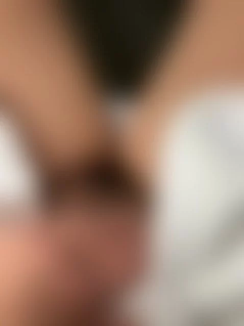 Fresh out of the shower 🚿 with a full bush 🌳 by mssophiabanks