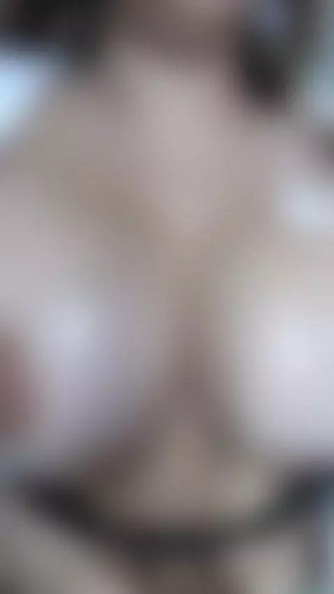 suckme tits by taniadavis