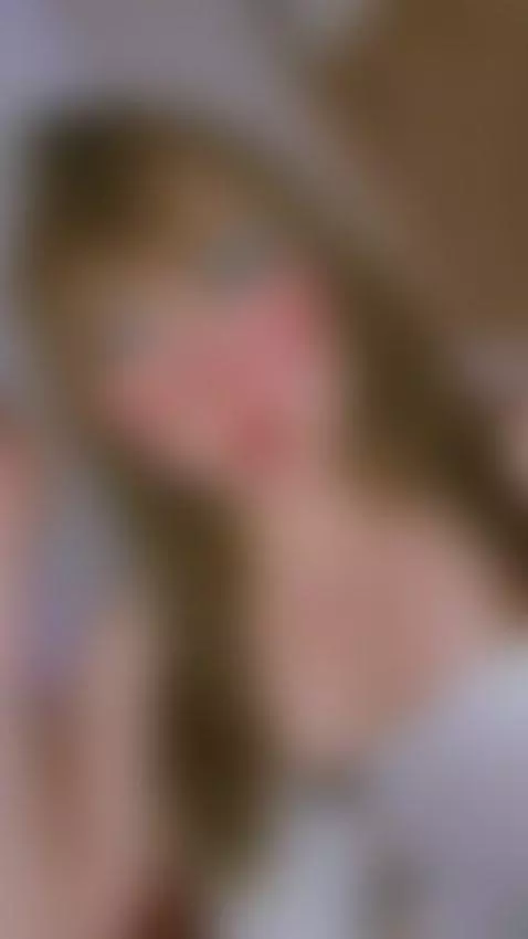 Dare to play with my body and curves? 💋 by adhara-wlliams